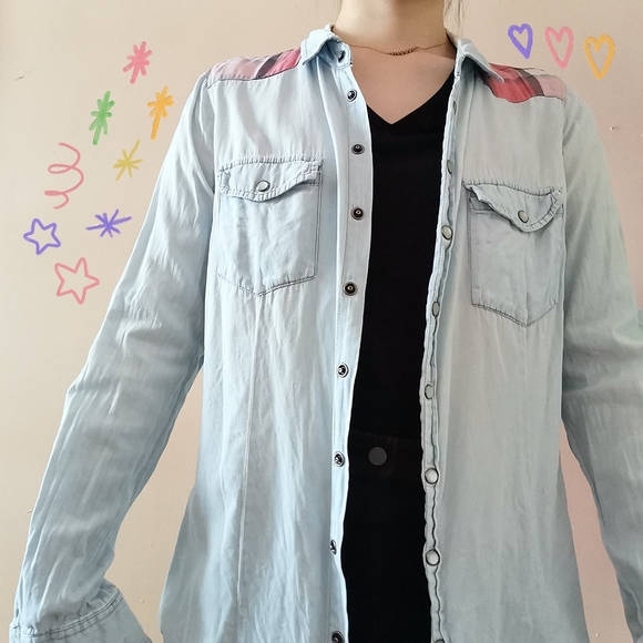 PLAID ACCENT DENIM SHIRT - Picture 2 of 7